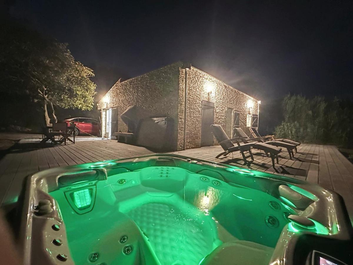בוניפסיו Villa 2 Chambres Avec Jacuzzi מראה חיצוני תמונה